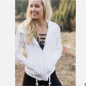 ZYIA White Leopard Print Hooded Jacket SZ SMALL